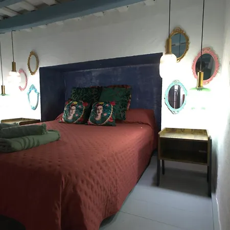 Livingtarifa Warhol Ταρίφα